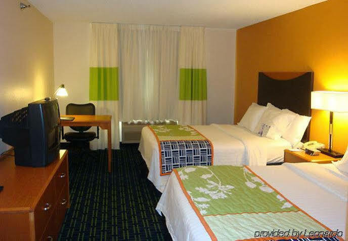 Fairfield Inn & Suites Bismarck South Exteriör bild